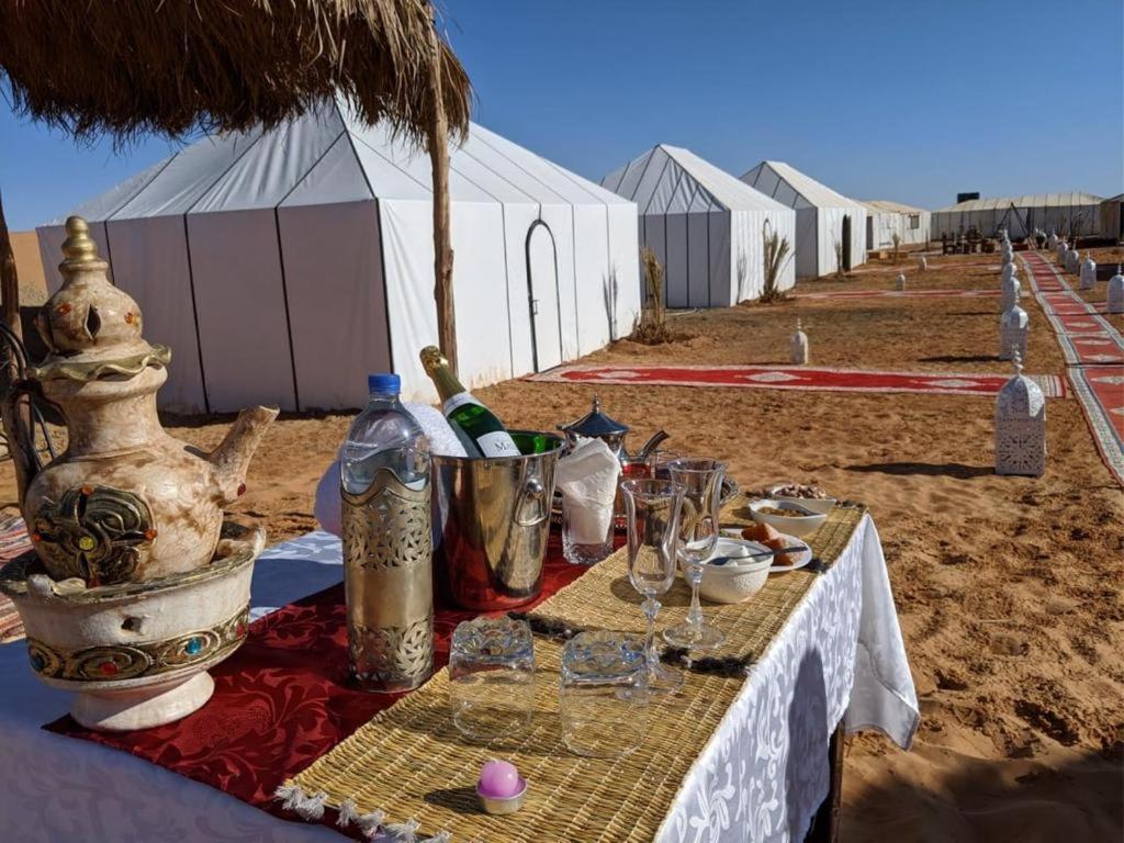 Merzouga Sahara Luxury Camp ภายนอก รูปภาพ
