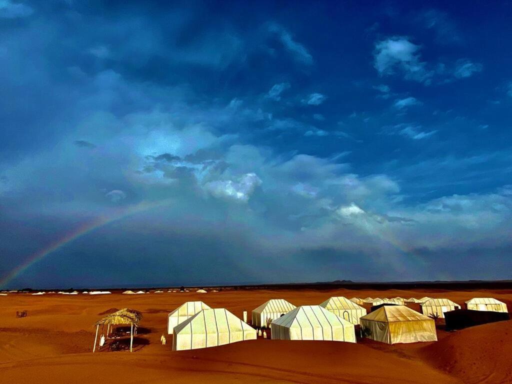 Merzouga Sahara Luxury Camp ภายนอก รูปภาพ