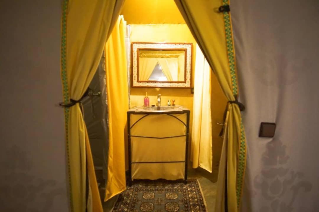 Merzouga Sahara Luxury Camp ภายนอก รูปภาพ